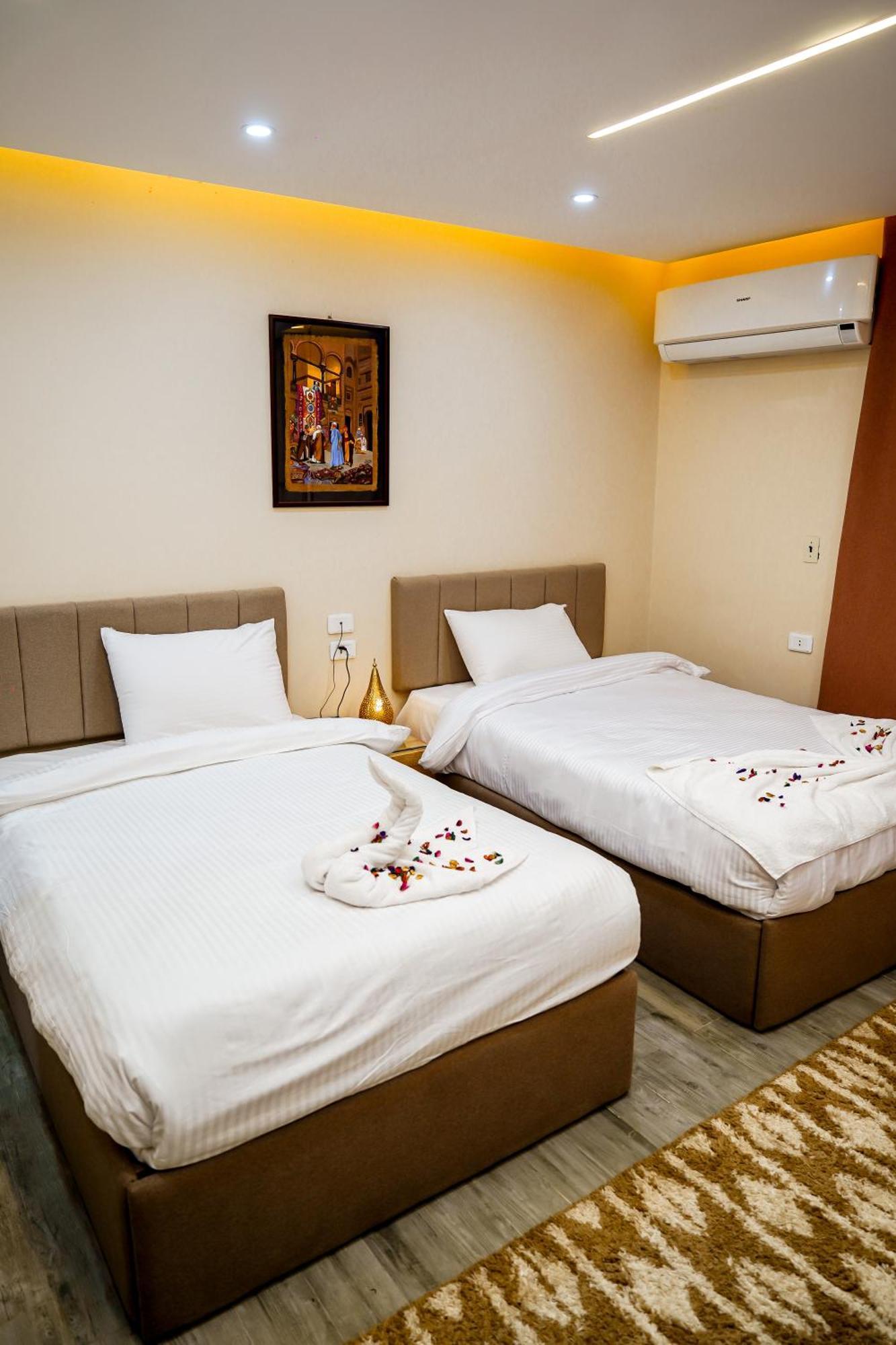 Pyramids Hotel Kafret el-Gabal 외부 사진