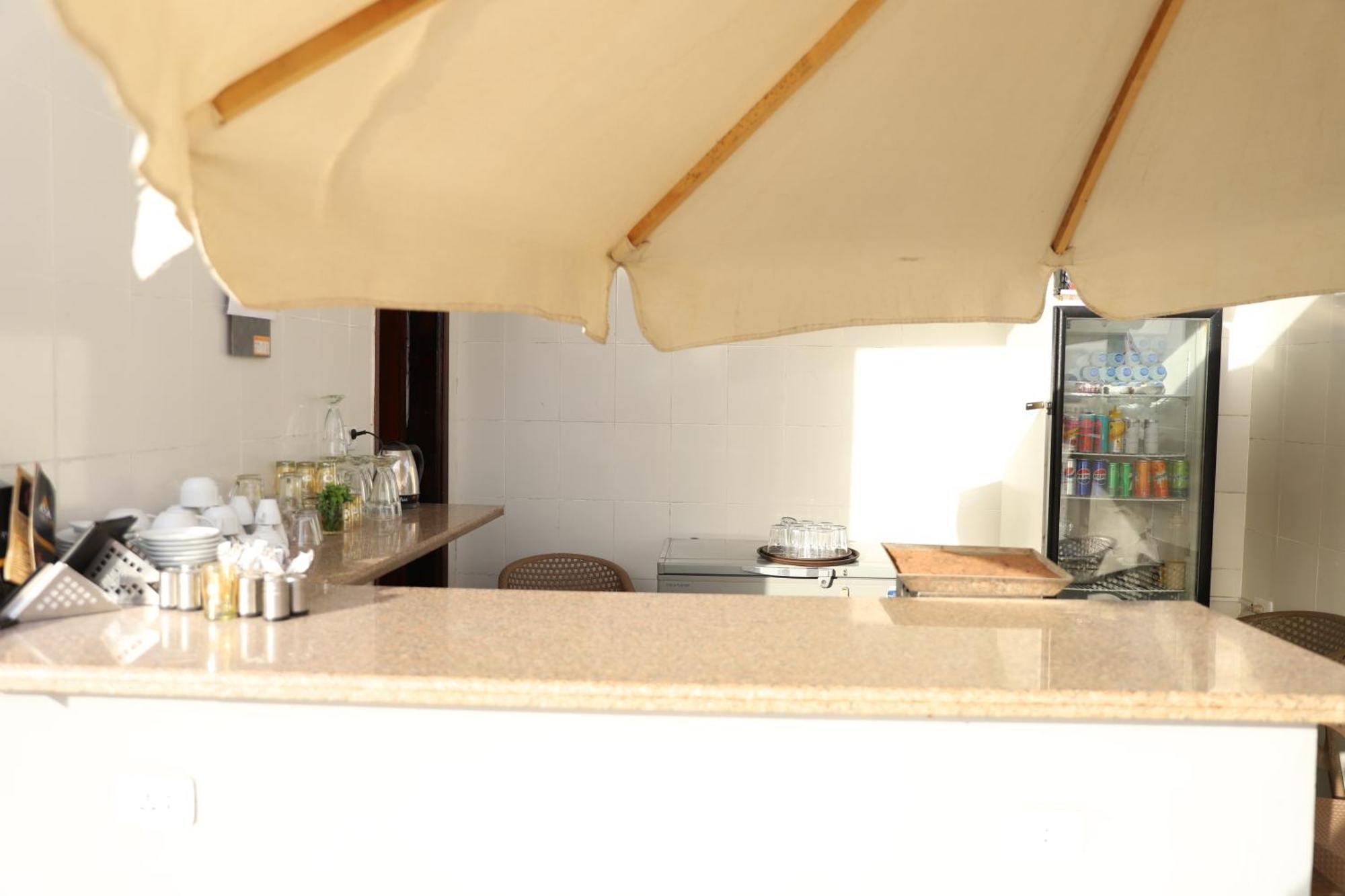 Pyramids Hotel Kafret el-Gabal 외부 사진