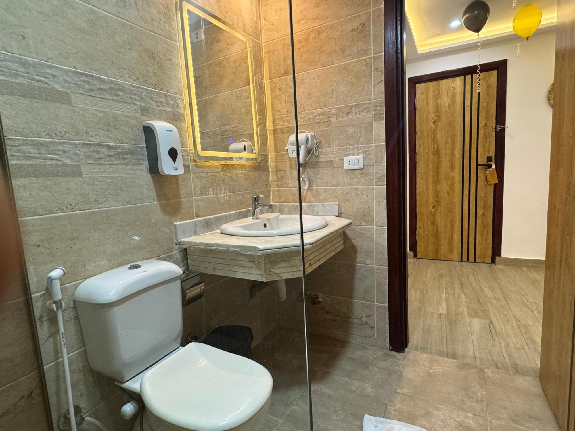 Pyramids Hotel Kafret el-Gabal 외부 사진
